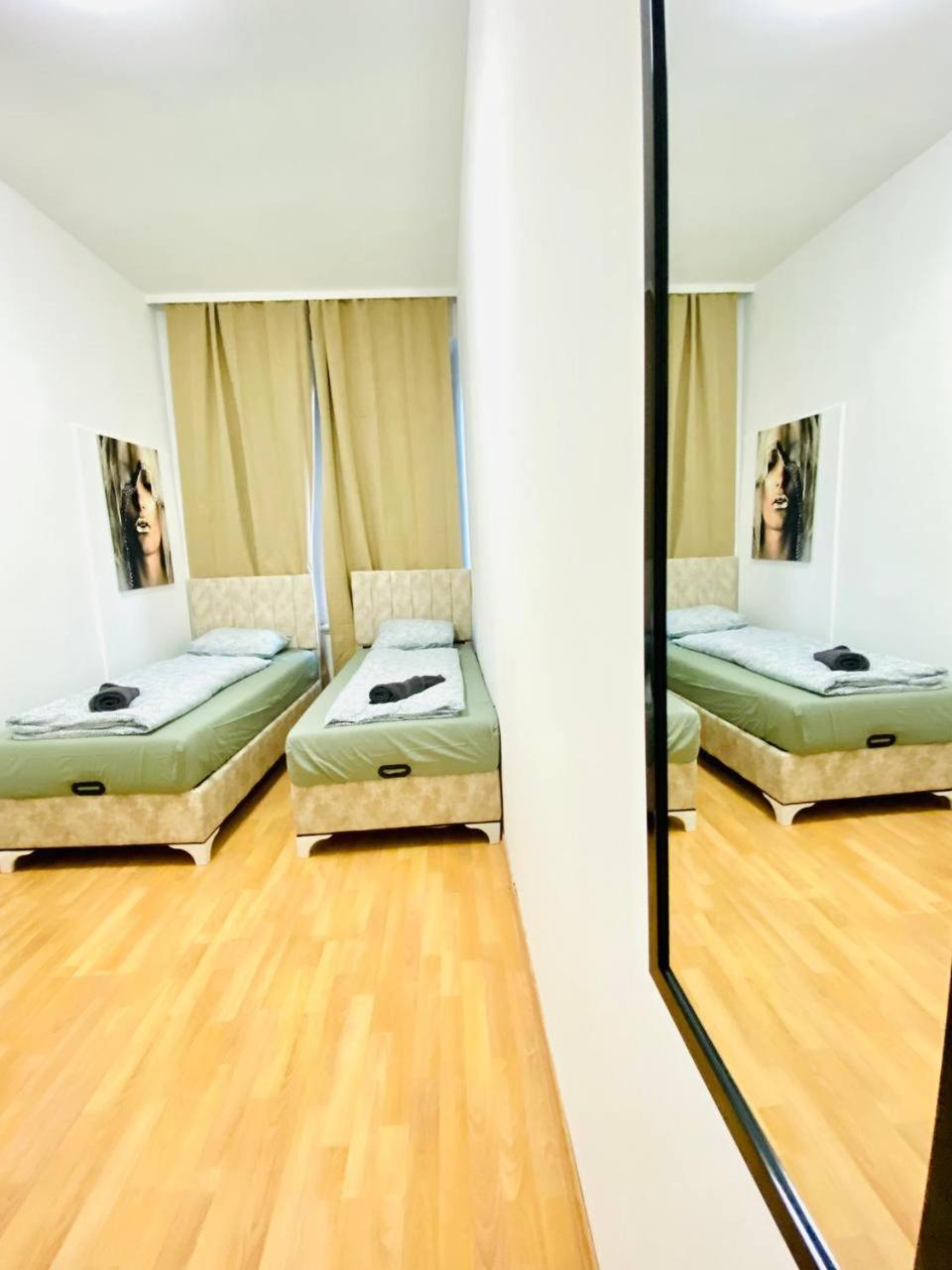 Comfortable Room In The 23Rd District Of Vienna Fr4 Exterior photo