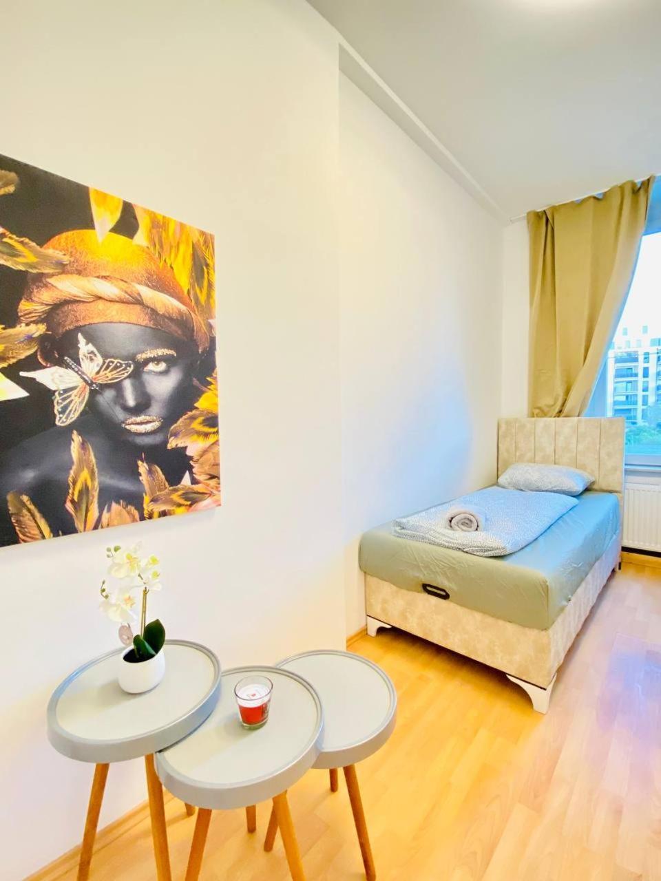 Comfortable Room In The 23Rd District Of Vienna Fr4 Exterior photo