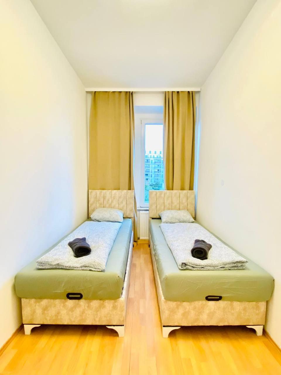 Comfortable Room In The 23Rd District Of Vienna Fr4 Exterior photo